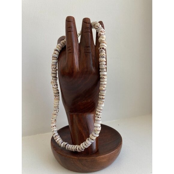 Vintage Puka Shell Necklace 16.5” Authentic Hawaiian Tiger Cone 9mm 44 - Picture 4 of 7